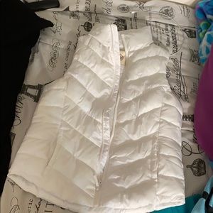 White puff jacket
